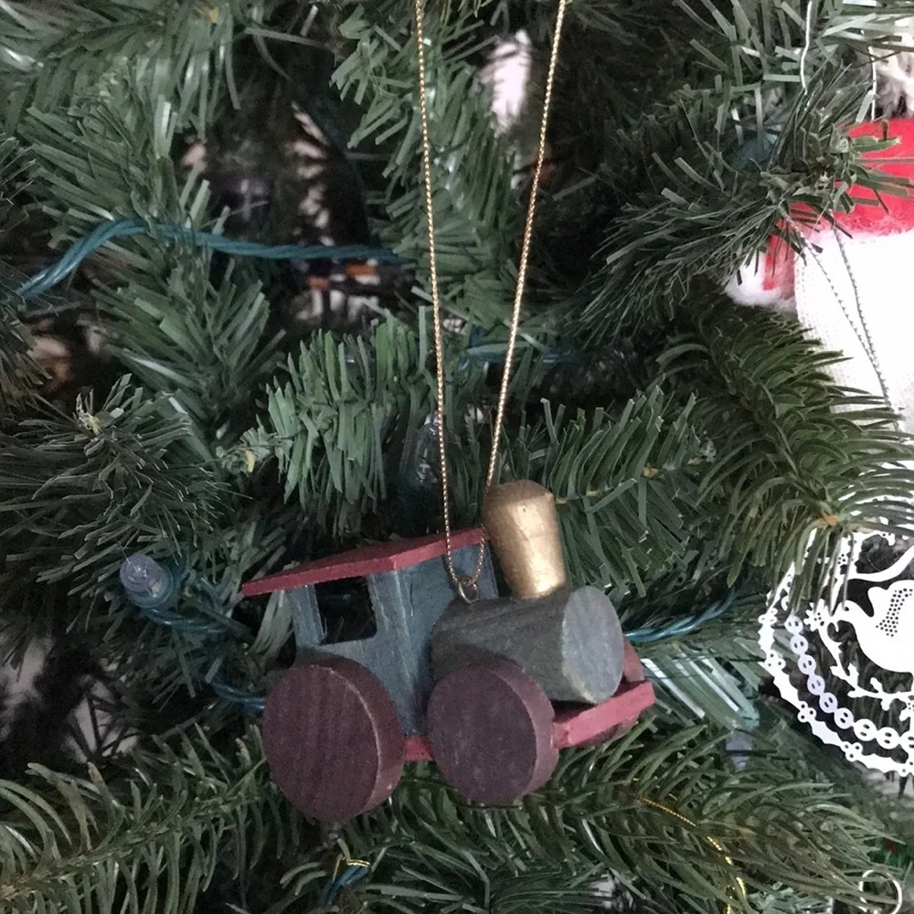 ❤️Rare Vintage Hand Carved Wooden Car Ornament‼️FINAL SALE